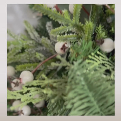 White Berry & Greenery